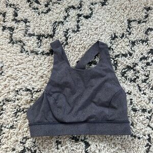 Lululemon sports bra size 8